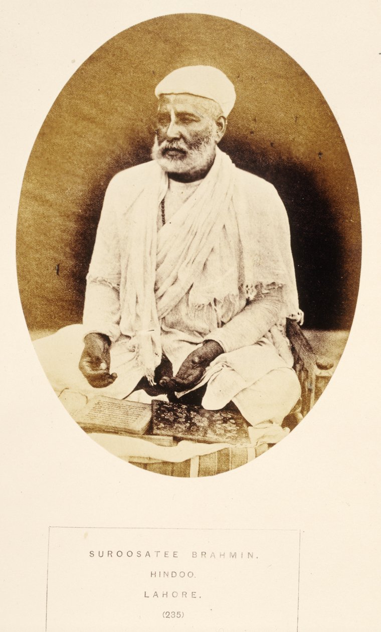 Suroosatee-Brahmane, Hindu, Lahore, aus The People of India, von J. Forbes Watson, veröffentlicht 1868 von English Photographer