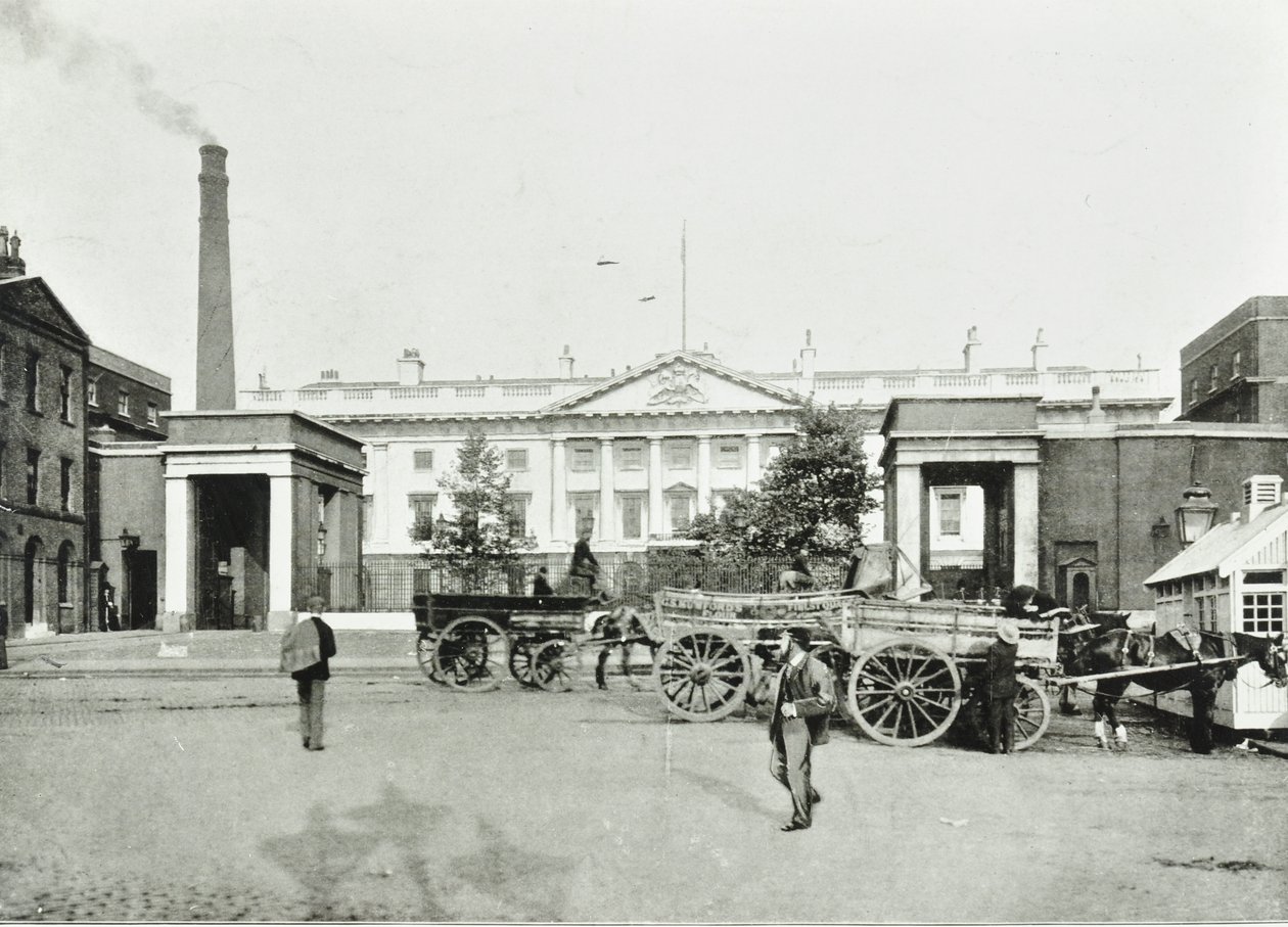 Die Königliche Münze, London, 1895 von English Photographer