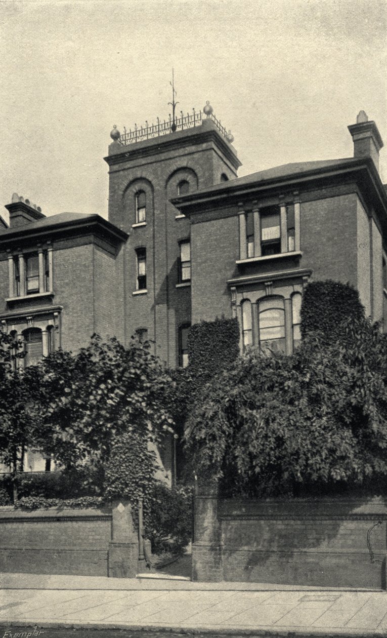 Das Zuhause von Theodore Watts-Dunton (1832-1914) in Putney Hill von English Photographer