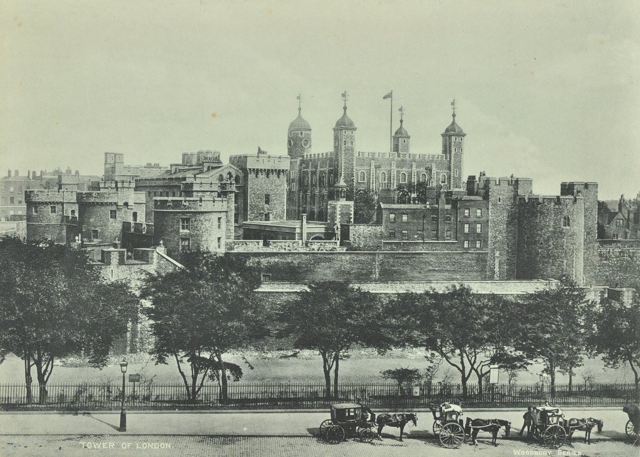 Tower of London, Tower Hill, 1890 von English Photographer