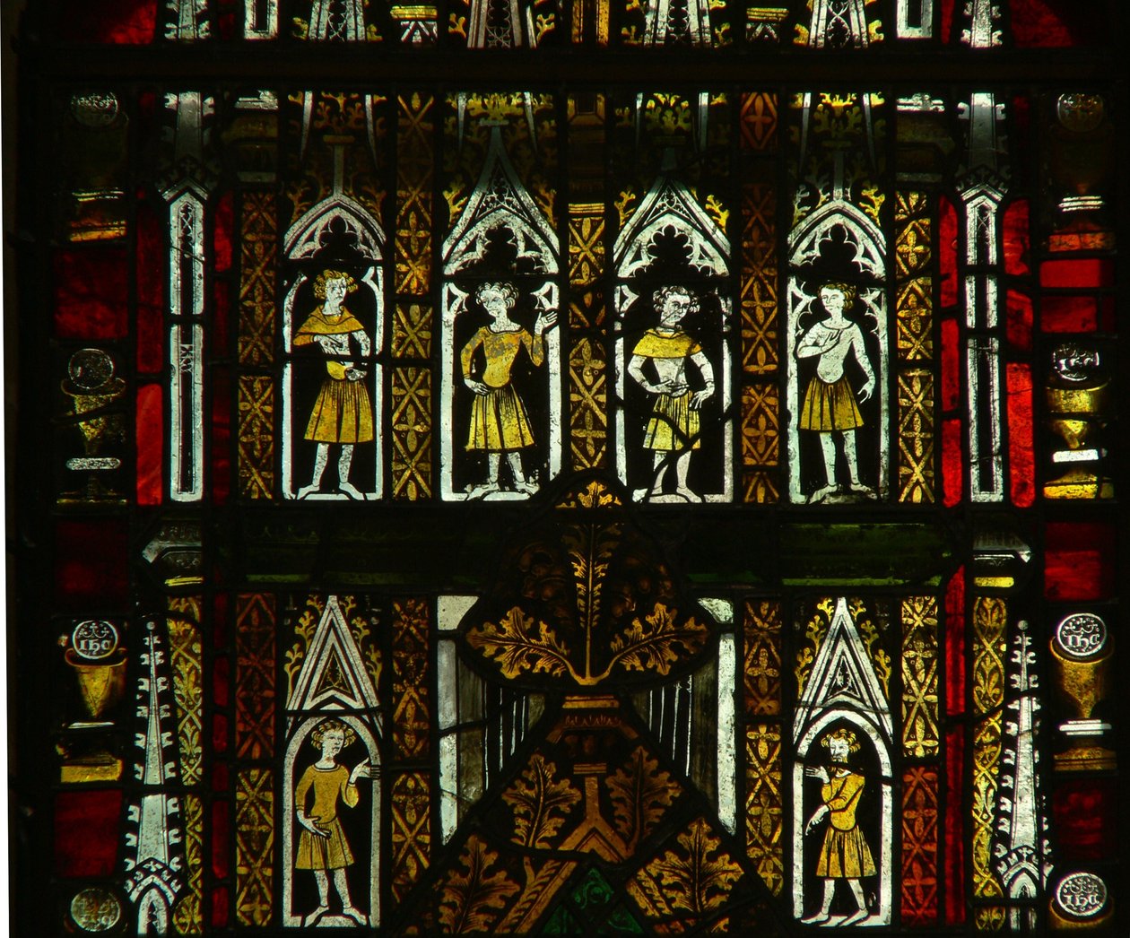 Ein Fenster in der Marienkapelle, Darstellung von Baldachinfiguren von English School