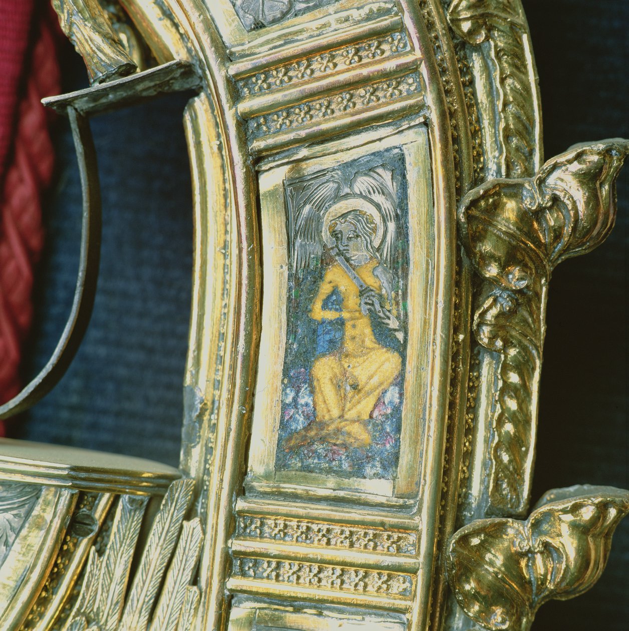 Engel, der die Flöte spielt, Detail vom Krummstab von William of Wykeham (ca. 1320-1404) von English School