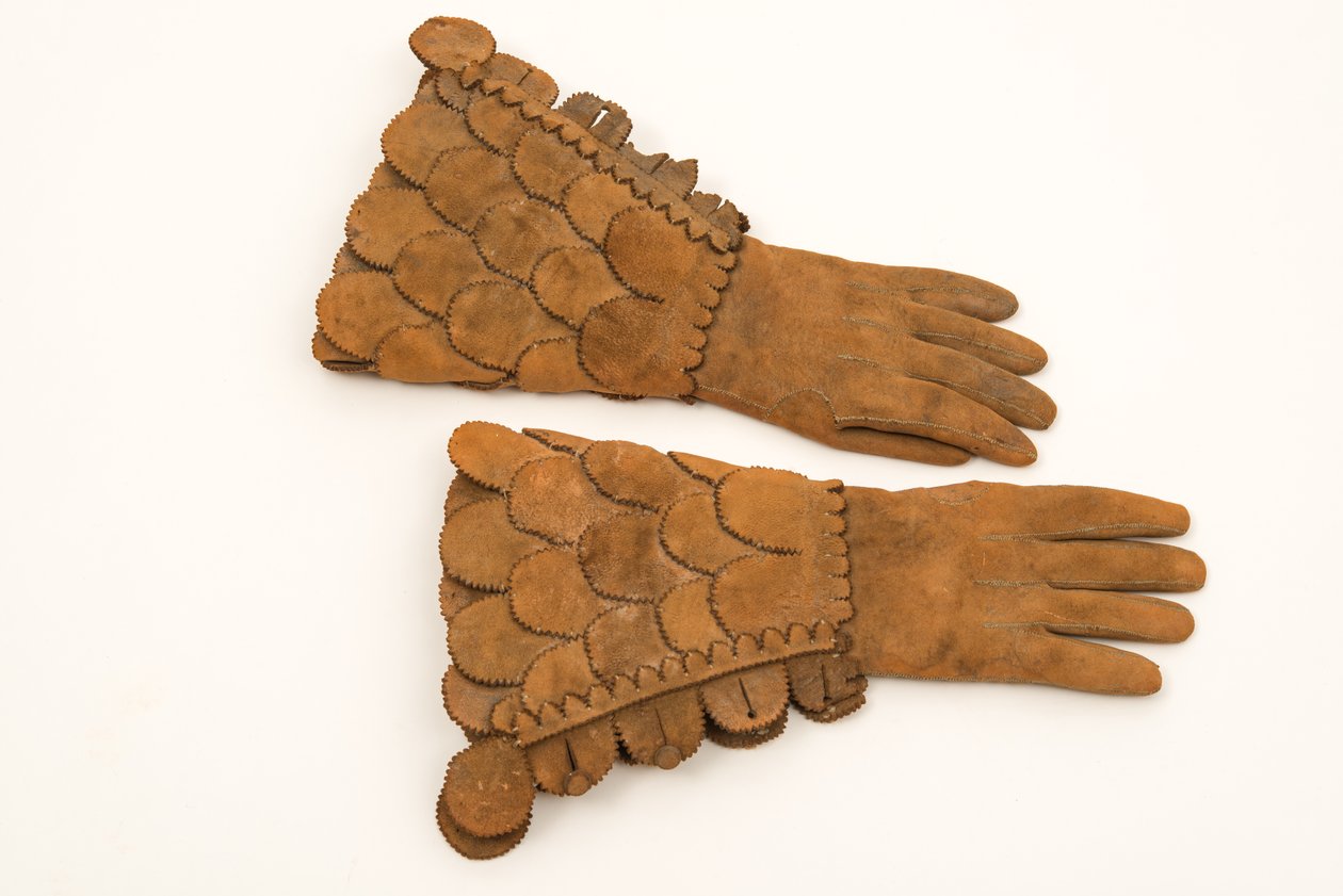 Lederne gepanzerte Handschuhe für Männer, ca. 1600-50 von English School