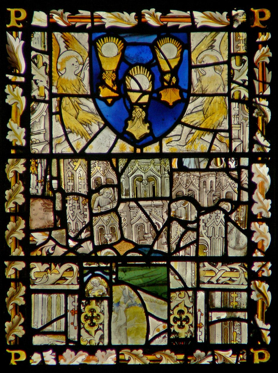 Das Ostfenster, das ein Schild mit Emblemen des Sakraments darstellt; Fragmente eines Baldachins mit Figuren von English School