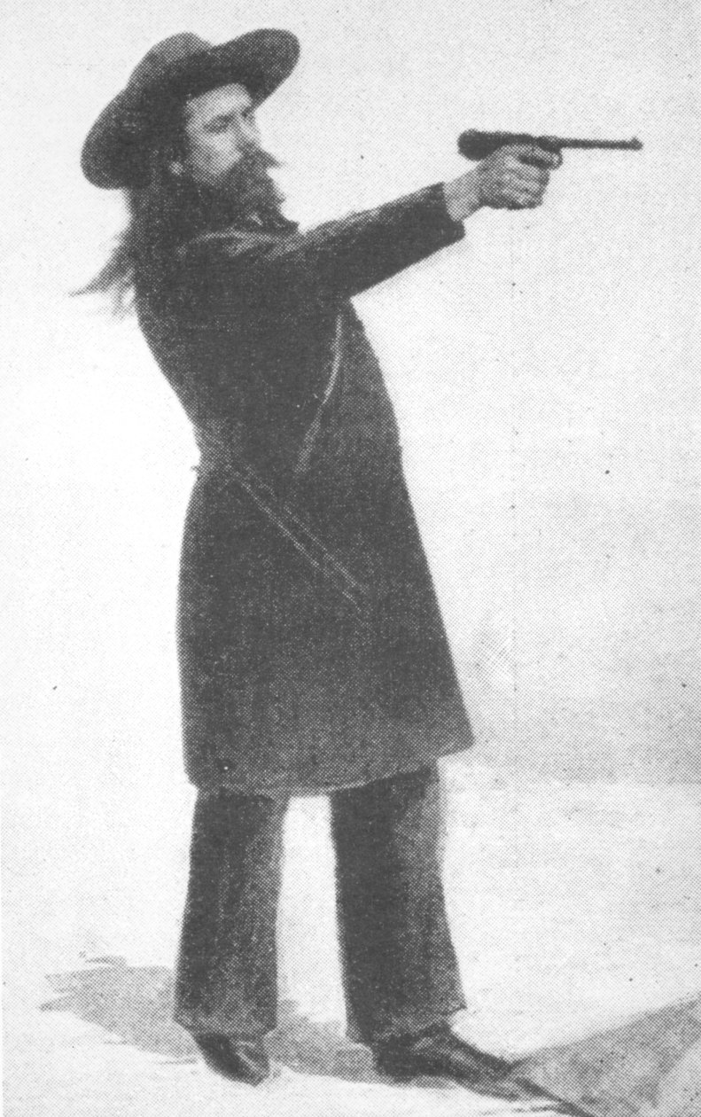 William F. Cody (Buffalo Bill) mit seinem neuen Gewehr von English School