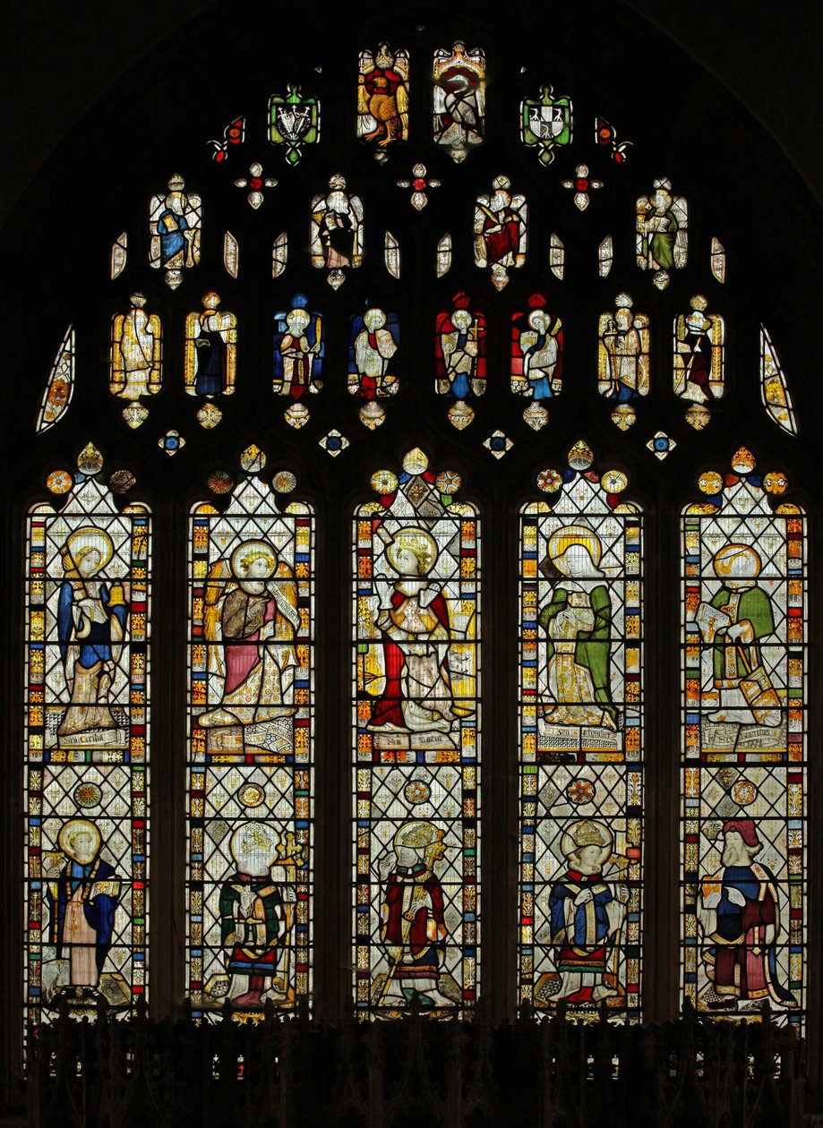 Fenster Ew, Darstellung von Somerset-Glas um 1450 im Ostfenster mit zehn feinen Heiligenfiguren von English School
