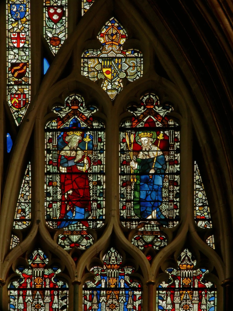 Fenster mit Edward dem Bekenner und König Edmund von English School