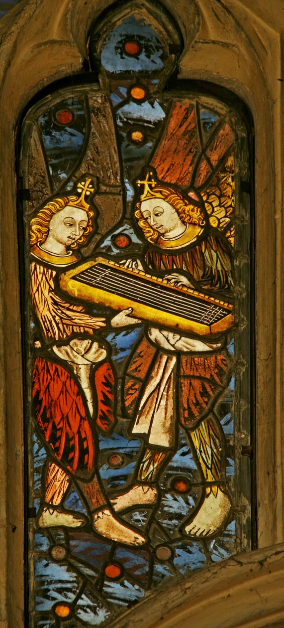 Fenster n1 mit Darstellung von musizierenden Engeln mit einem Klavichord von English School