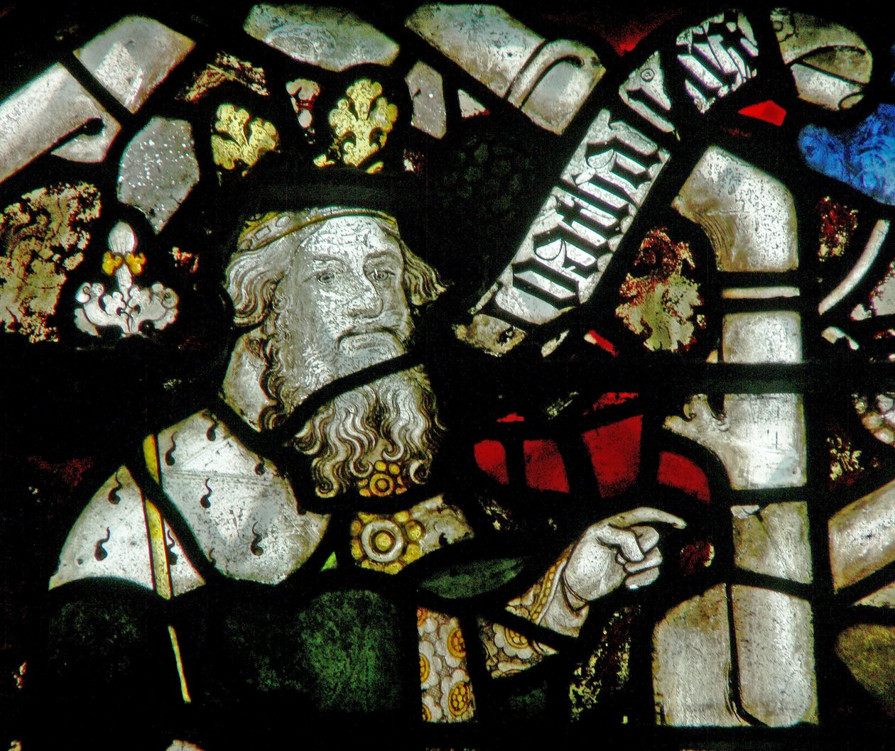 Fenster w16 mit einem König am Jessebaum von English School