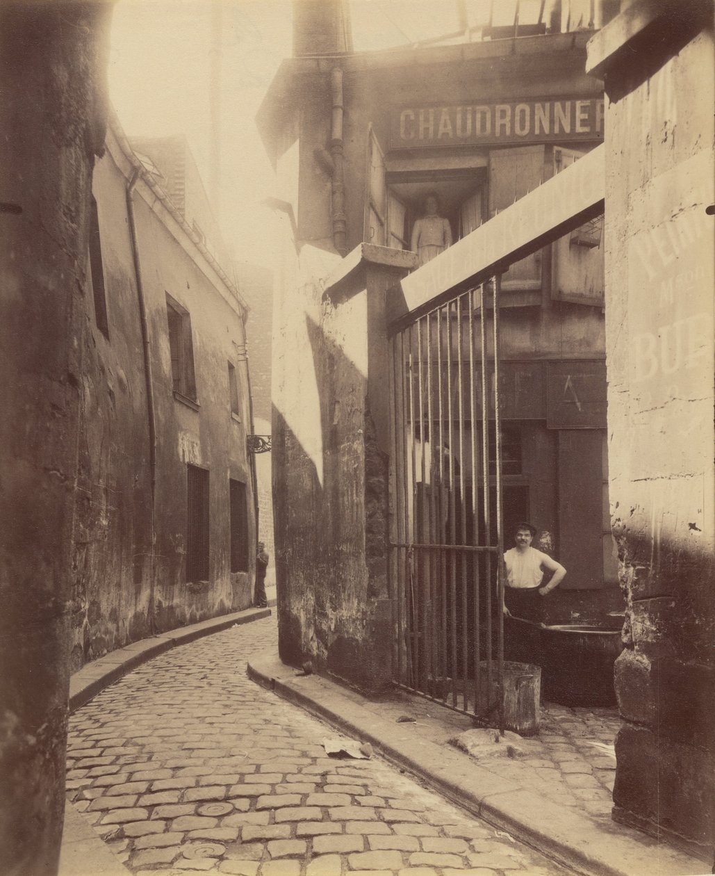Werkstatt des Metallarbeiters, Passage de la Réunion von Eugène Atget