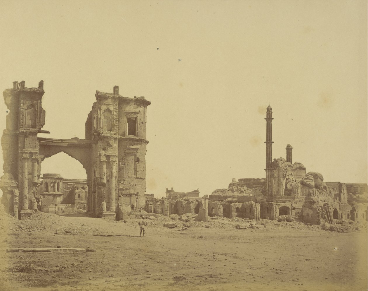 Der Uhrturm vor dem Bailee Guard Tor von Felice Beato