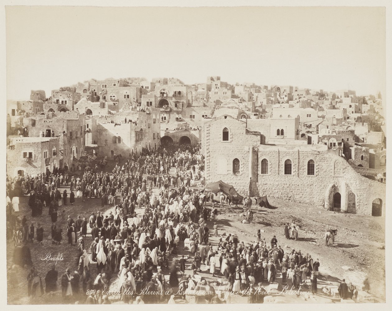 Einzug der Pilger in Bethlehem... Palästina #899 von Félix Bonfils