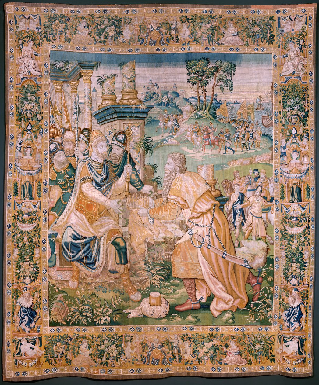 Flämischer Wandteppich. Alexander wird eine Krone angeboten. Atelier von Oudenaarde. 17. Jahrhundert von Flemish School