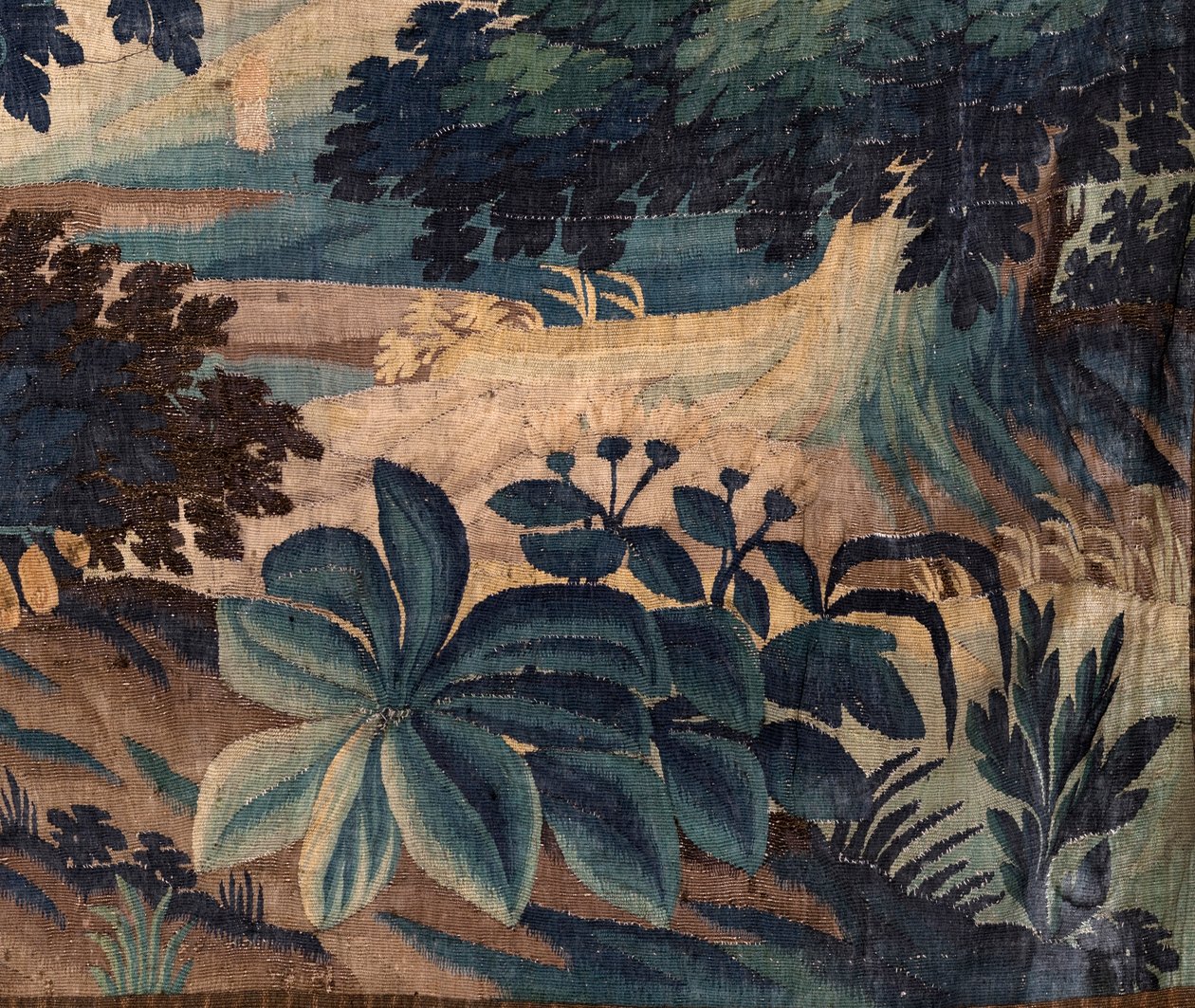 Pfarrkirche (Sint-Walburgakerk). Flämischer Wandteppich "Verdure". Oudenaarde. Ende 17. Anfang 18. Jahrhundert. Eigentum der Kirche Sint-Walburgakerk Oudenaarde. von Flemish School