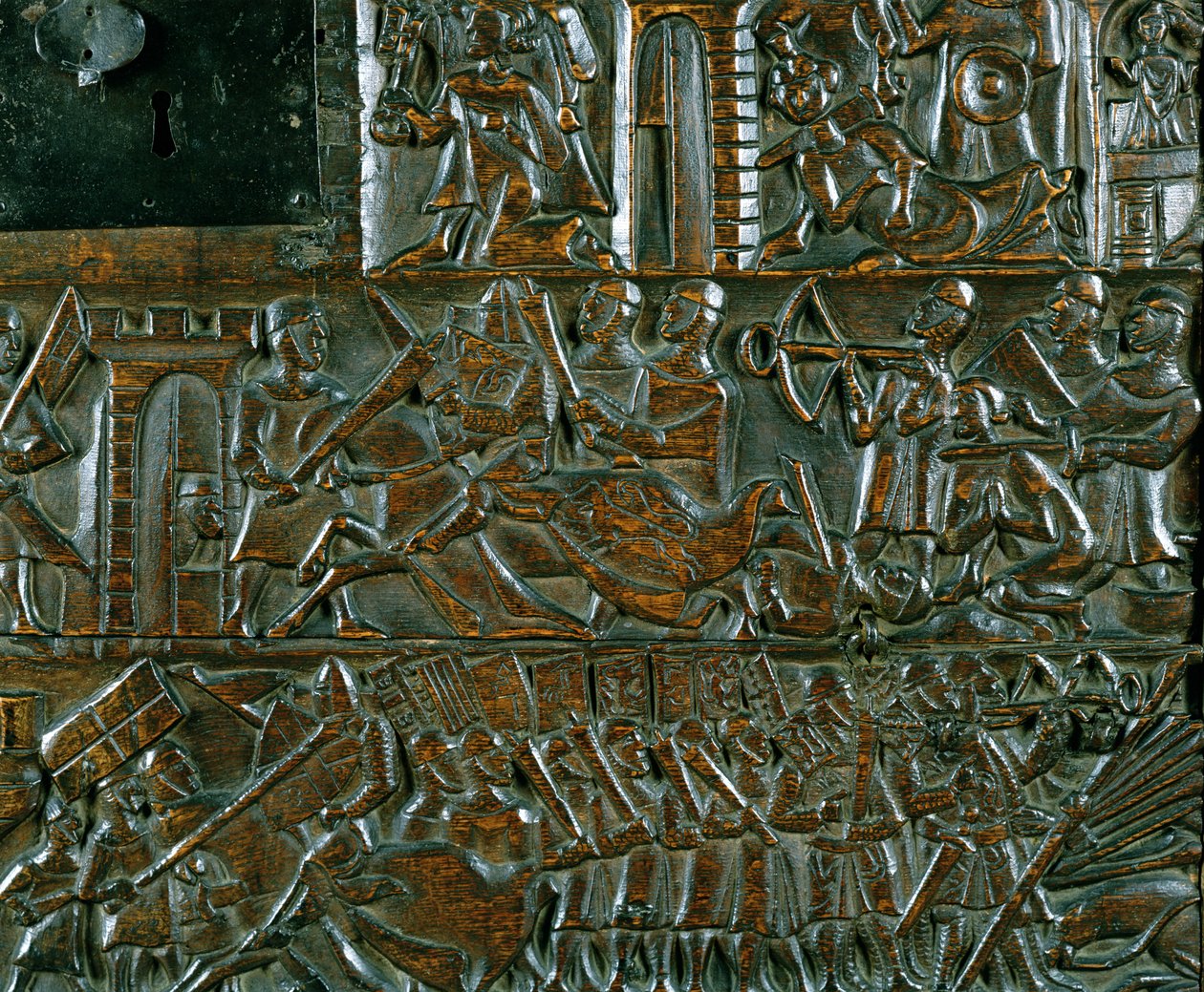 Die Courtrai-Truhe, die zwei Szenen aus der Schlacht der Goldenen Sporen in Courtrai 1302 darstellt (Detail) von Flemish School
