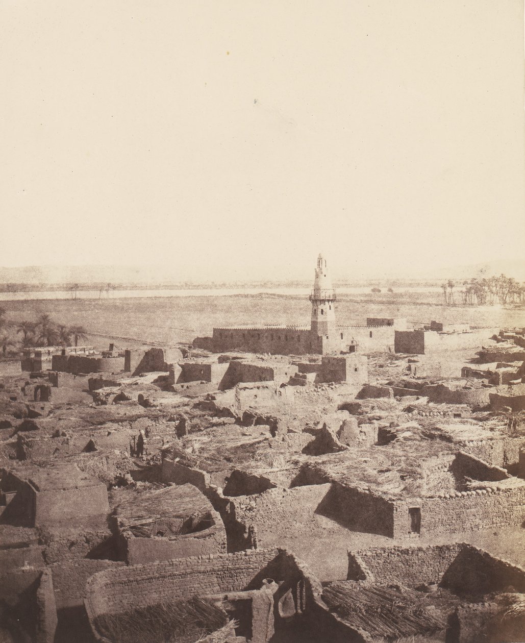 Edfou, allgemeiner Blick auf die Stadt von der zentralen Plattform des Pyramiden... von Félix Teynard