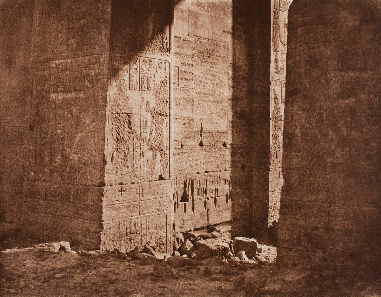 Erster Pylon - Französische Inschrift auf dem östlichen Widerlager bei Punkt H, Insel Fila (Philae) von Félix Teynard