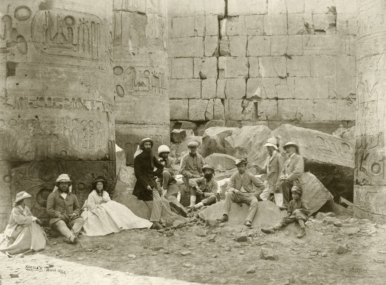 Die Party des Prinzen von Wales im Tempel von Karnak, 1862 von Francis Bedford