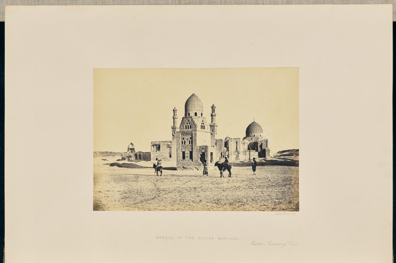 Moschee des Sultans Barkook, Östlicher Friedhof, Kairo von Francis Frith
