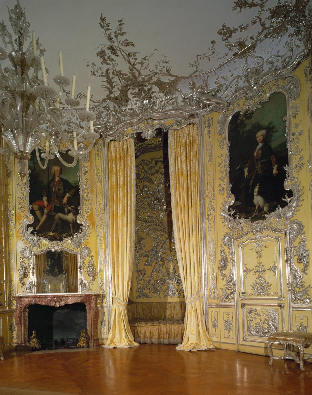 Amalienburg, das kleine Jagdschloss im Park des Schlosses Nymphenburg von Francois de Cuvillies