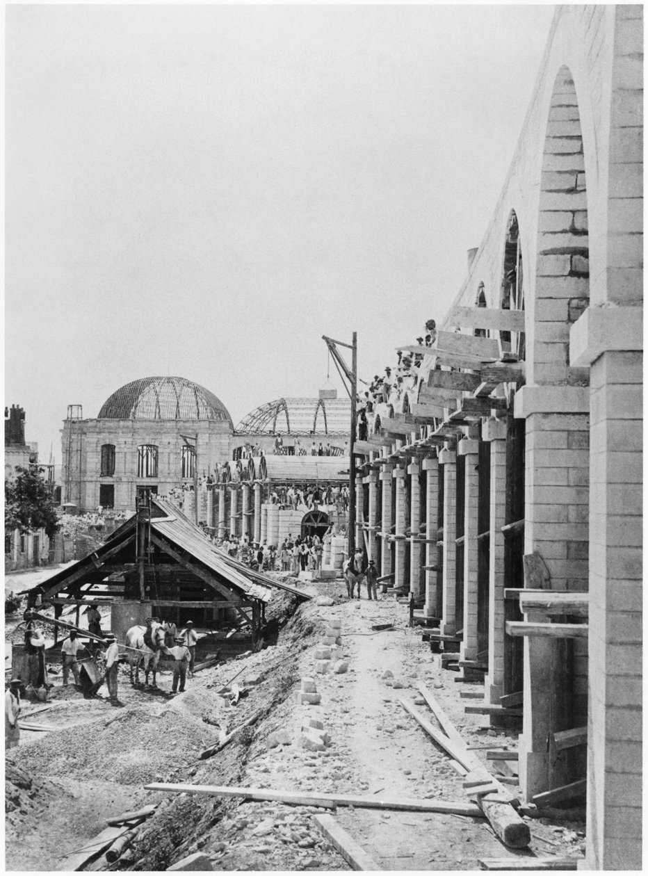 Bau der Viaduktbrücke von Auteuil in der Nähe der Auteuil-Station, Paris, um 1900 von French Photographer