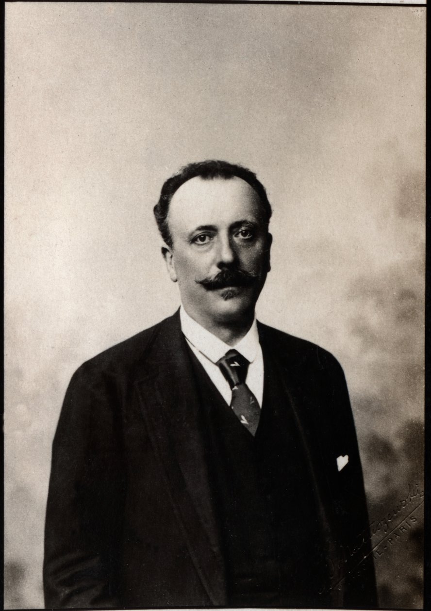 Porträt von Adrien Albert Marie Comte de Mun (1841-1914), französischer Politiker von French Photographer