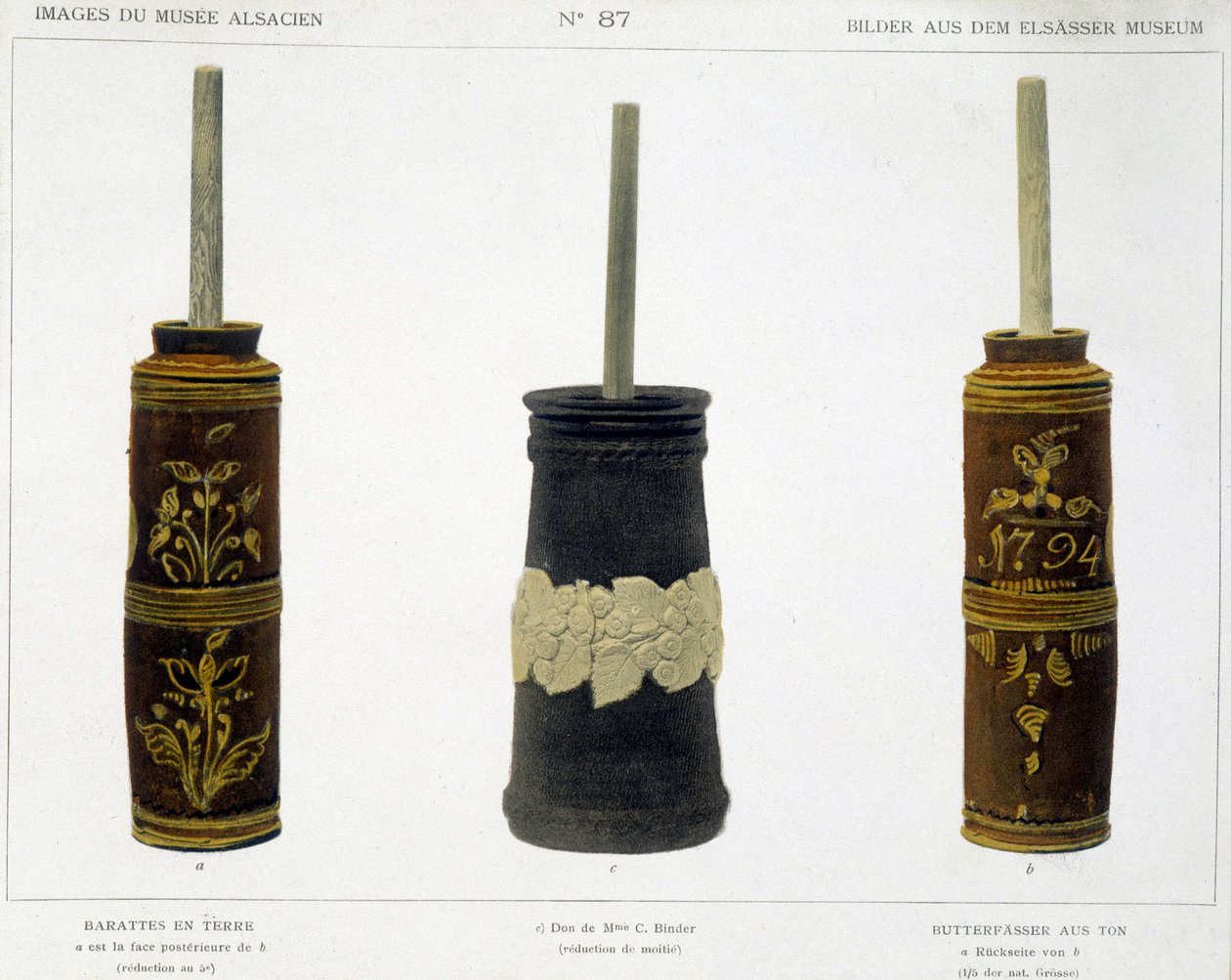 Butterfässer (zur Herstellung von Butter) in bearbeiteter Keramik, erhalten im Elsässischen Museum, ca. 1800 von French School