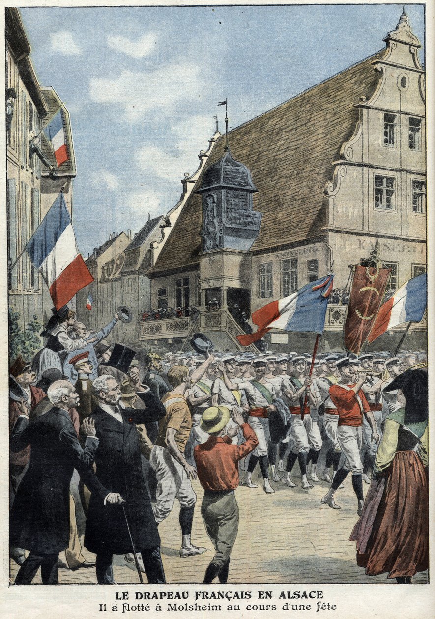 Französische Flagge weht wieder in den Straßen von Molsheim, Elsass, während der Sportmesse in „Le Petit Journal“ vom 4. Juli von French School
