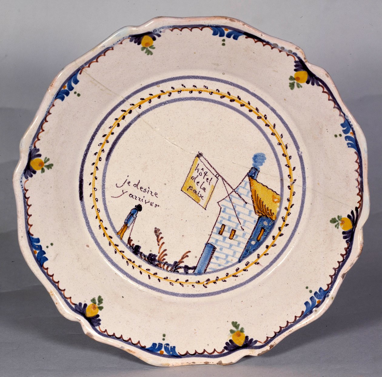 Französische Revolution: Teller mit Darstellung des Hôtel de la Paix „Ich wünsche, dort zu sein“. Keramik des 18. Jahrhunderts. Nevers, Musée Frédéric Blandin von French School