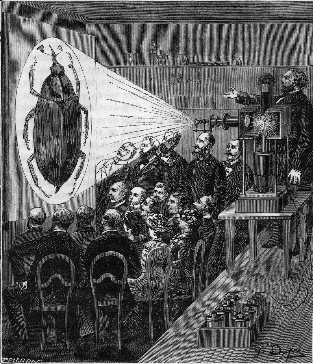 Projektionserfahrung mit dem elektrischen Fotomikroskop (Jules Duboscq Projektionslaternen) - Kupferstich in „Wissenschaften für alle - Populäre Physik und Chemie“ von Alexis Clerc - Ende 19. Jahrhundert - Private Sammlung von French School