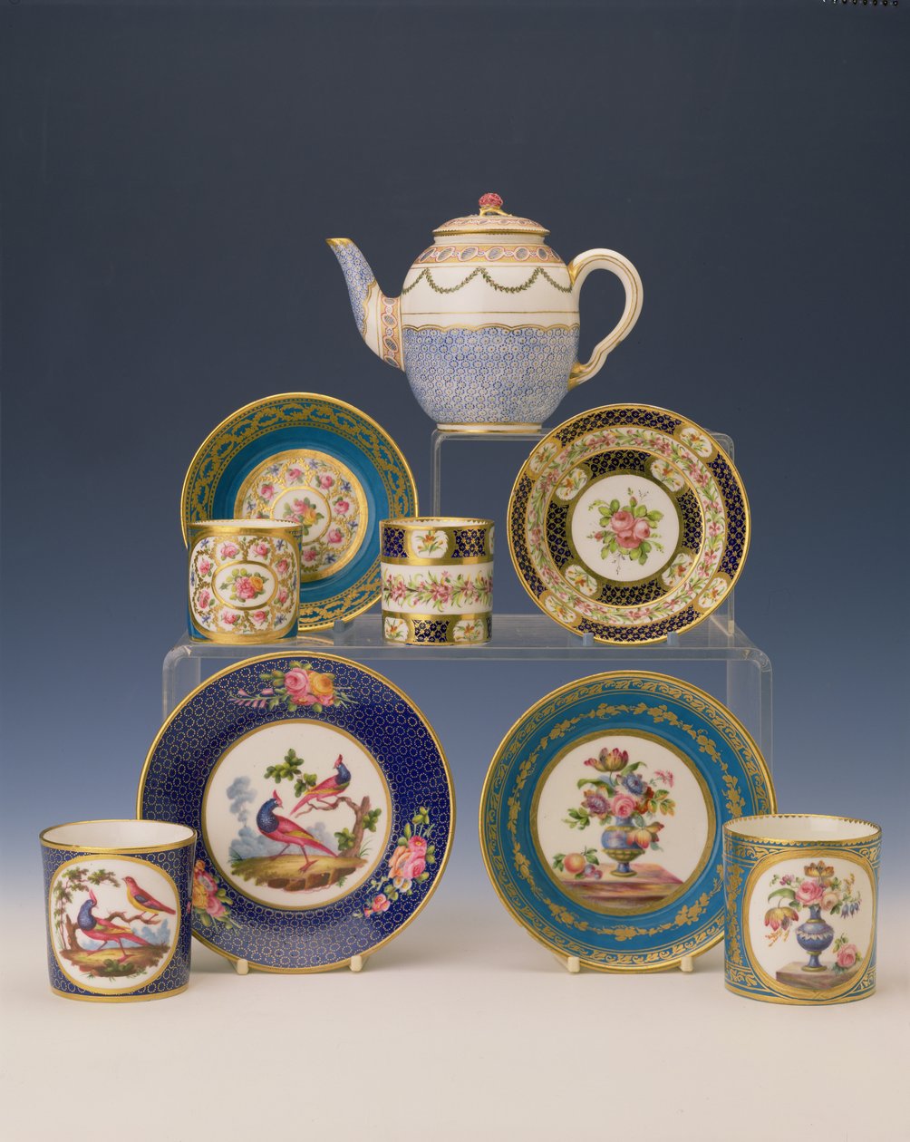 Auswahl an Teekannen, Tellern und Tassen, ca. 1770 von French School