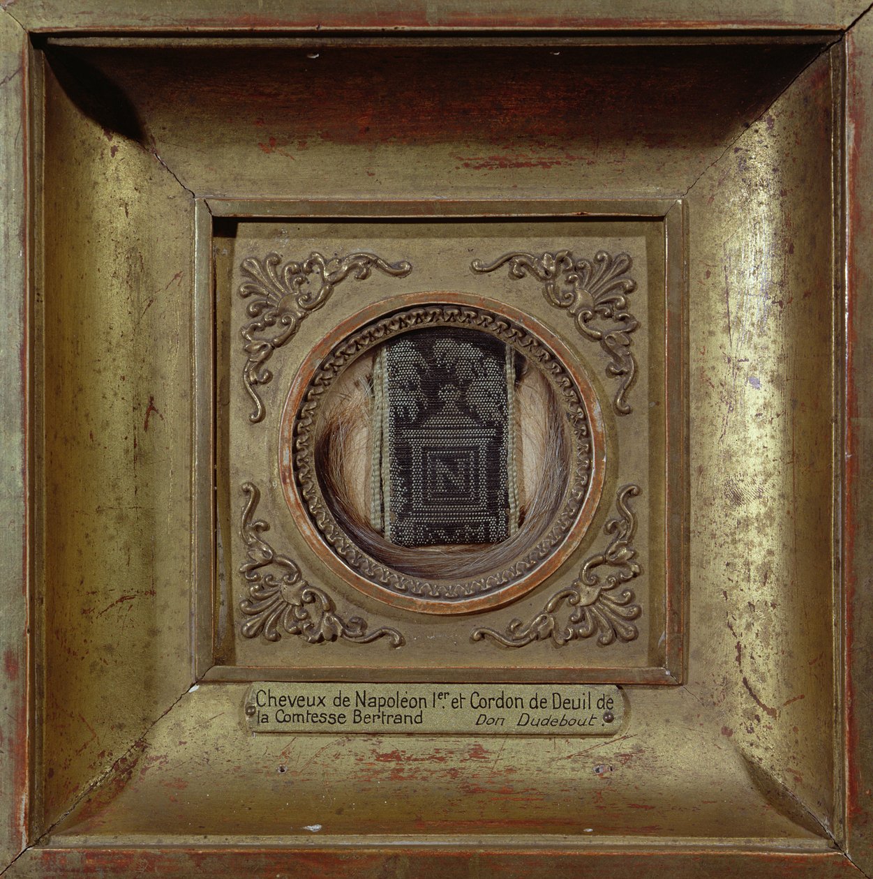 Das Haar von Napoleon Bonaparte (1769-1821) und das Trauerband der Gräfin Bertrand von French School