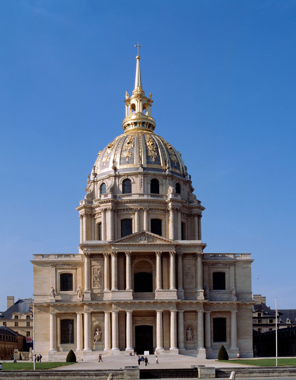 Ansicht des Hôtel des Invalides, ein Pariser Denkmal, dessen Bau von Ludwig XIV. 1670 angeordnet wurde von French School