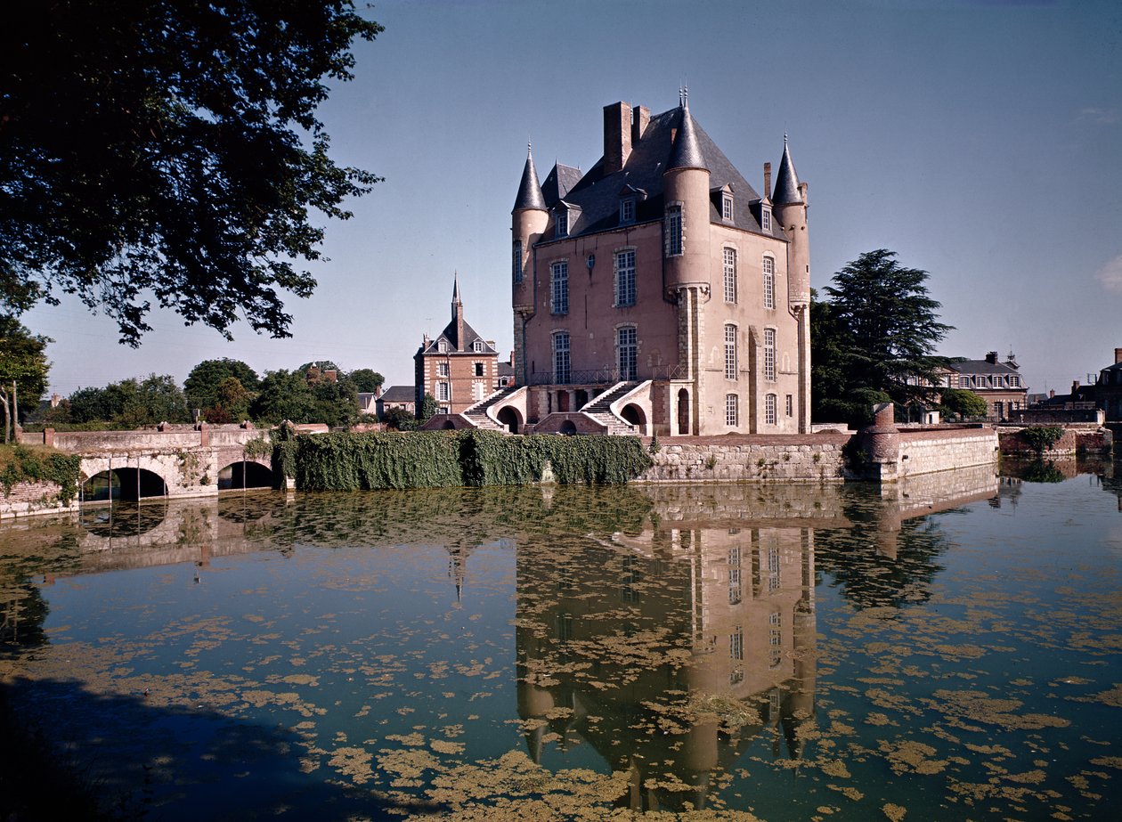 Ansicht des Bergfrieds der Burg, gebaut 1355-88 von French School