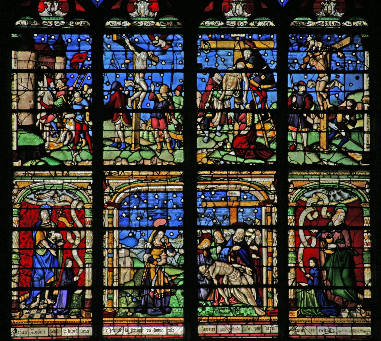 Fenster w19, die Kreuzigung, die Kreuzabnahme und die Pietà darstellend von French School