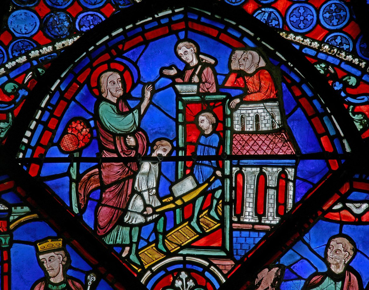 Fenster w23 mit einer Szene aus dem Leben des Heiligen Thomas: der Heilige baut eine Kirche von French School