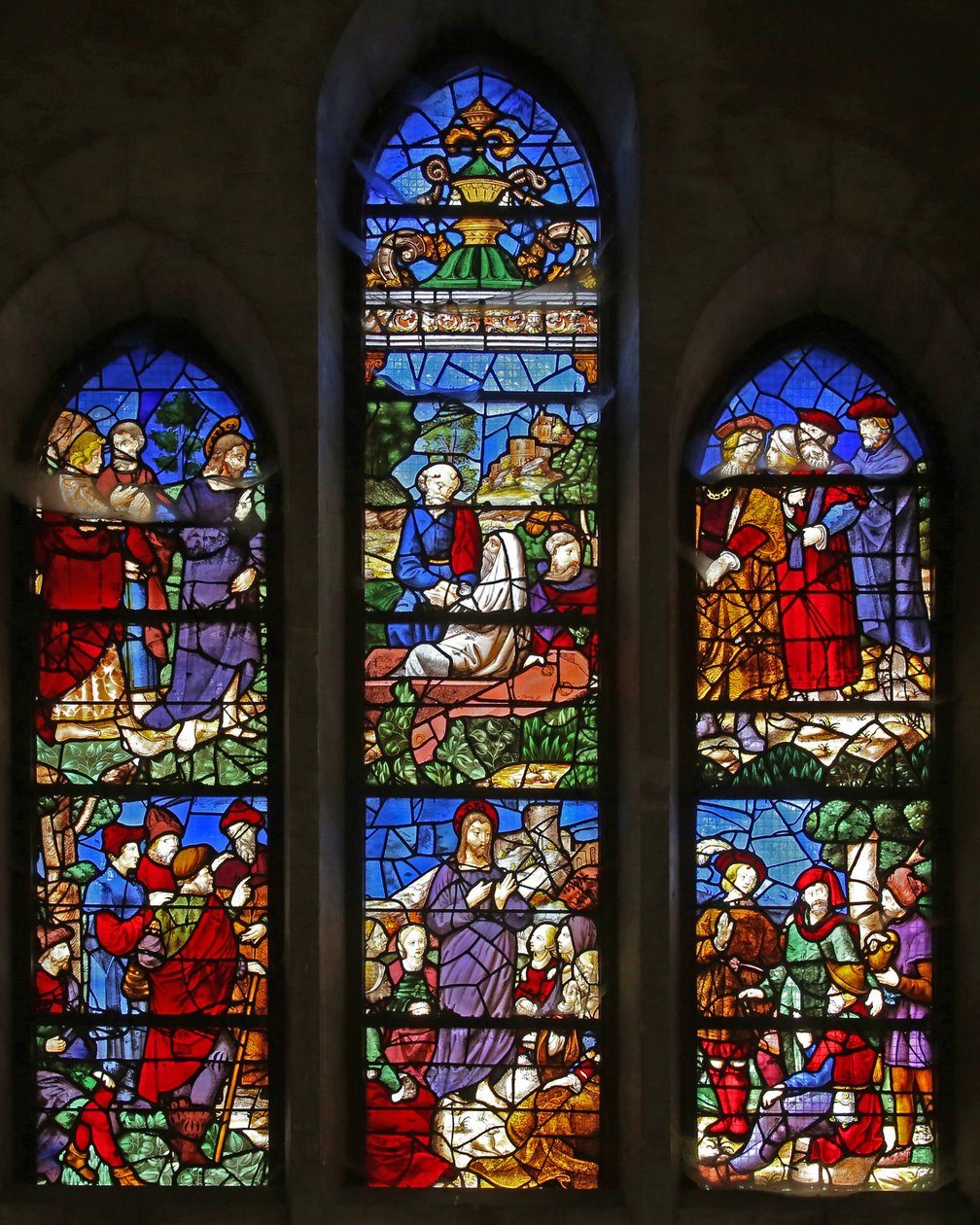 Fenster w38, das Christus predigend und die Auferweckung des Lazarus darstellt von French School