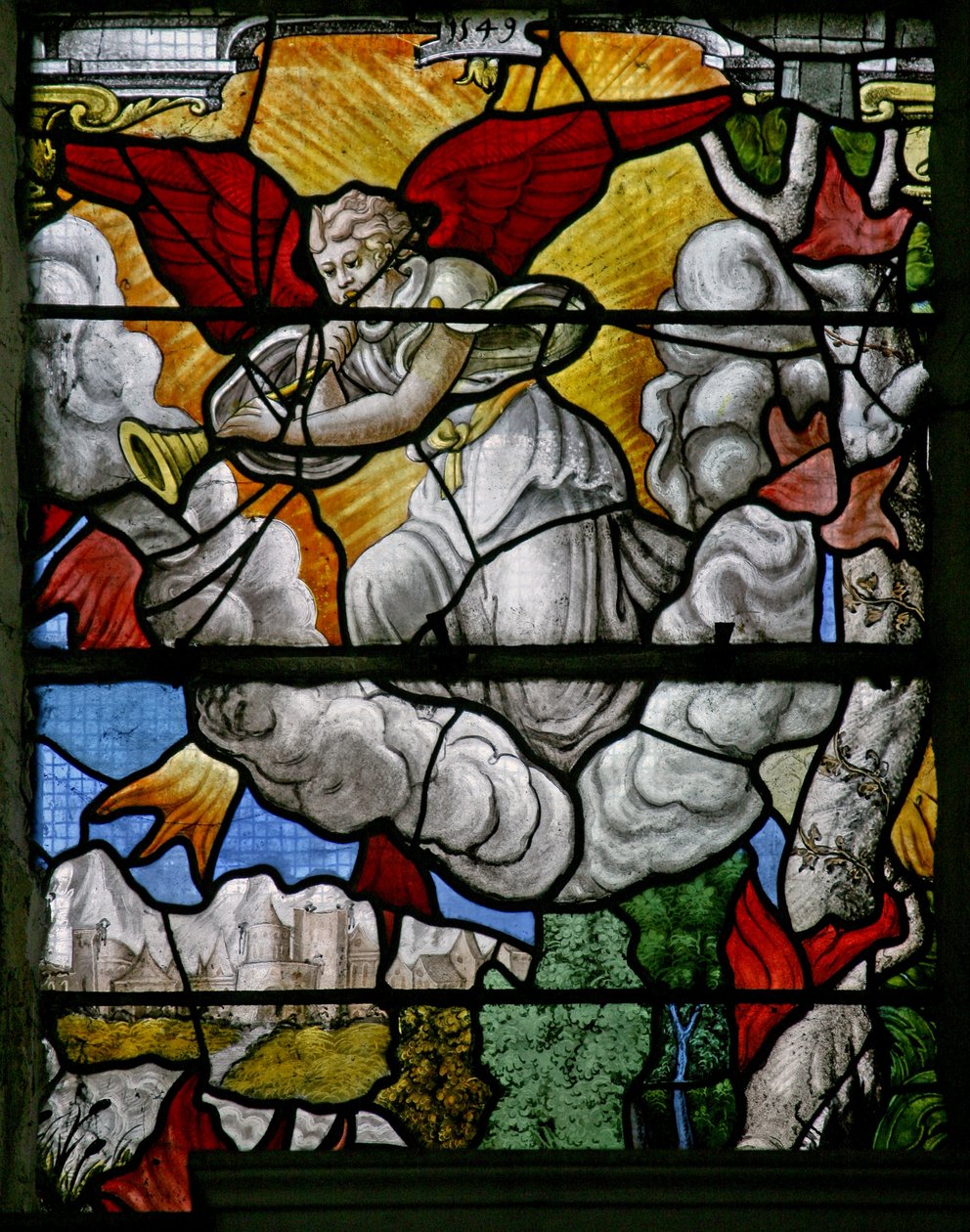 Fenster w5, Szene aus der Offenbarung des Johannes: Einer der sieben Engel mit Trompeten von French School