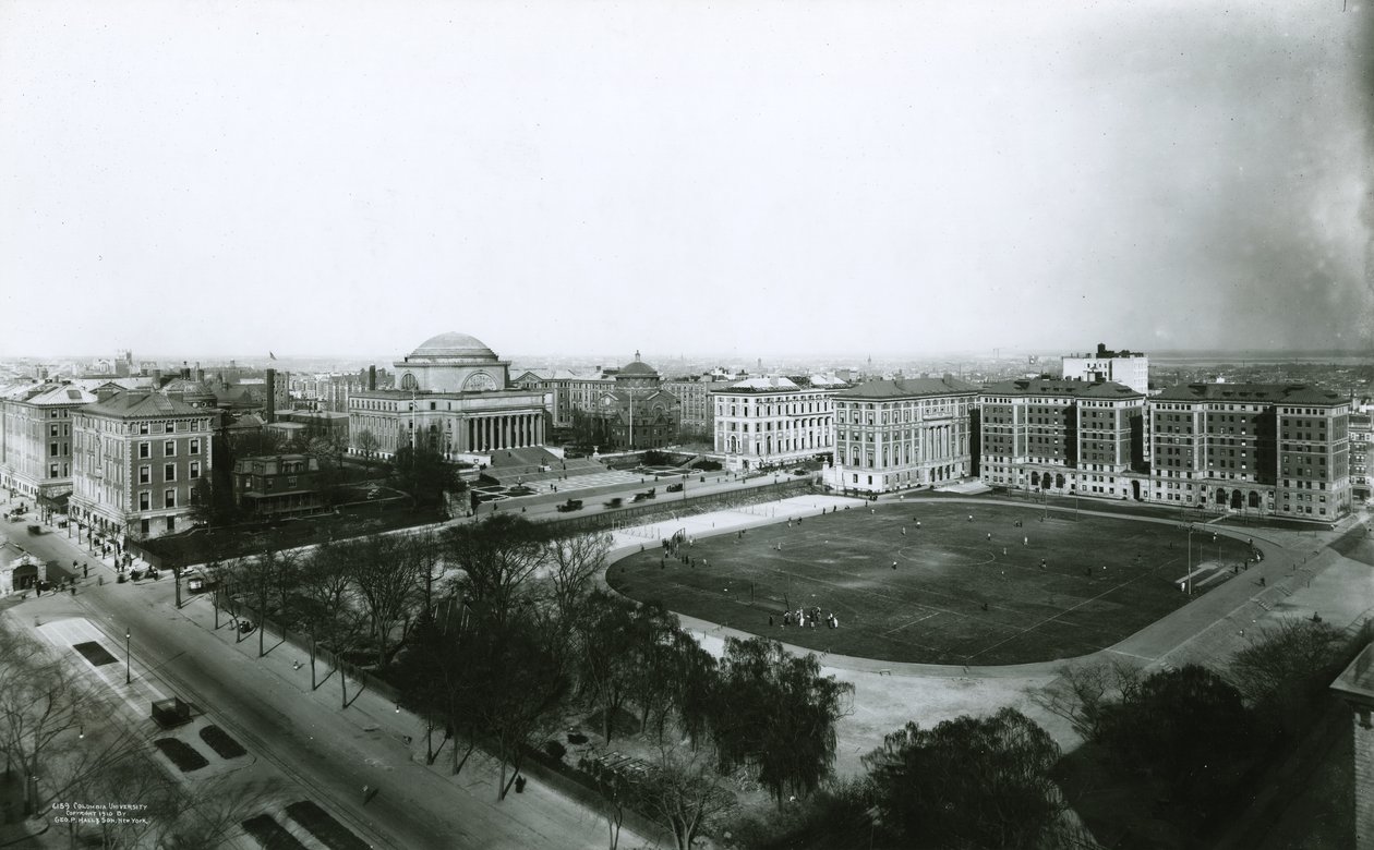 Campus der Columbia University von Südwesten, New York City, 1910 von G.P. Hall und Sohn
