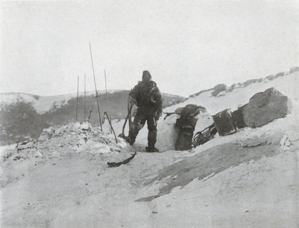 Browning an der Iglutür, 1912, 1913 von G. Murray Levick