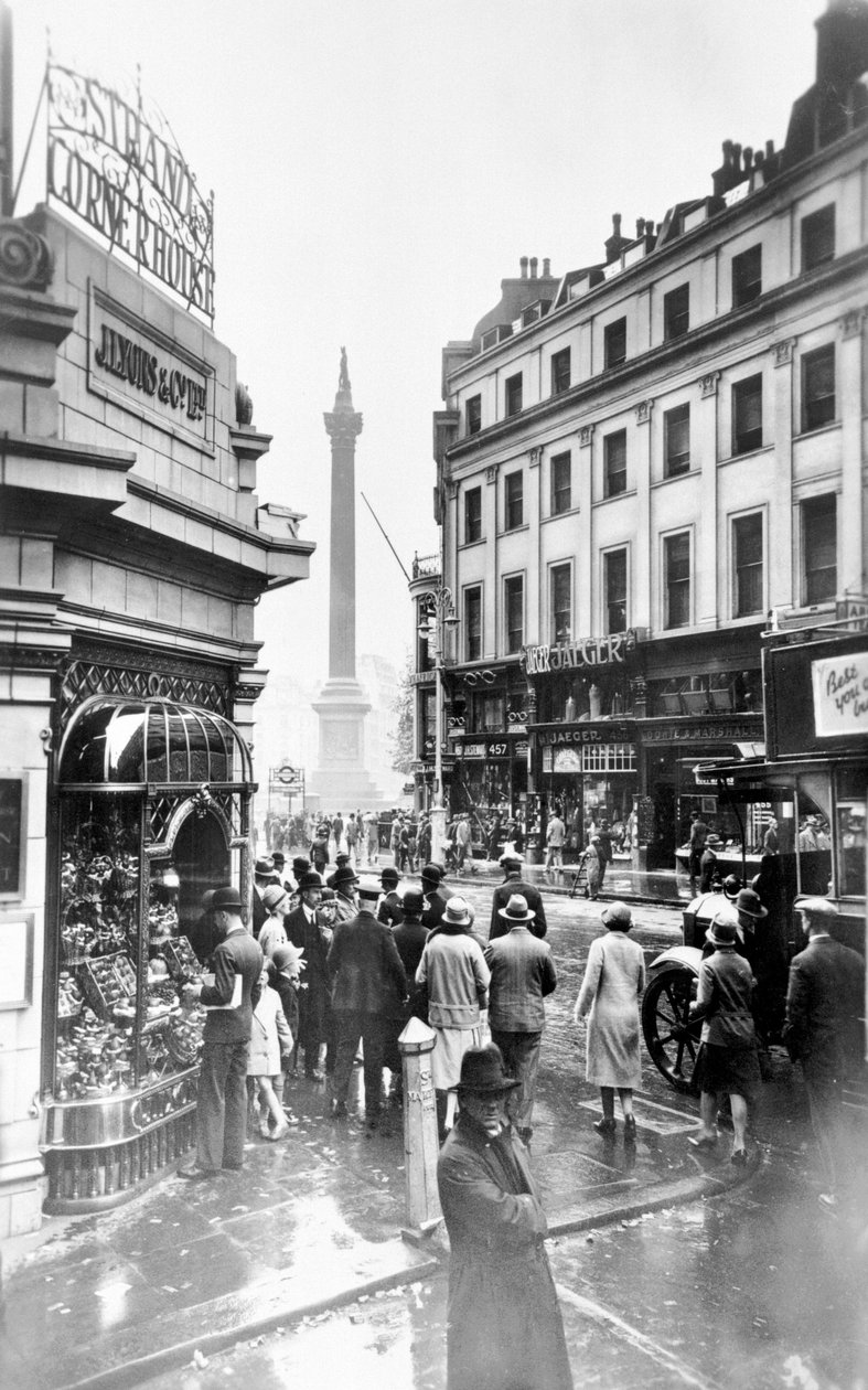 Nelsonsäule, The Strand und Lyons Corner House, Westminster, London, vor 1933 von George Davison Reid