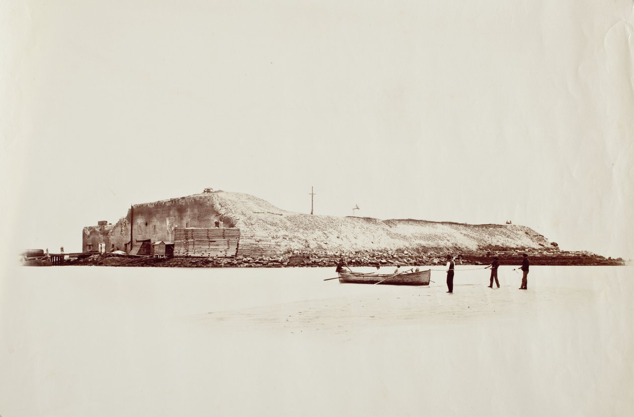 Fort Sumter, Außenansicht, 3 1/2 Meilen von Charleston von George N. Barnard