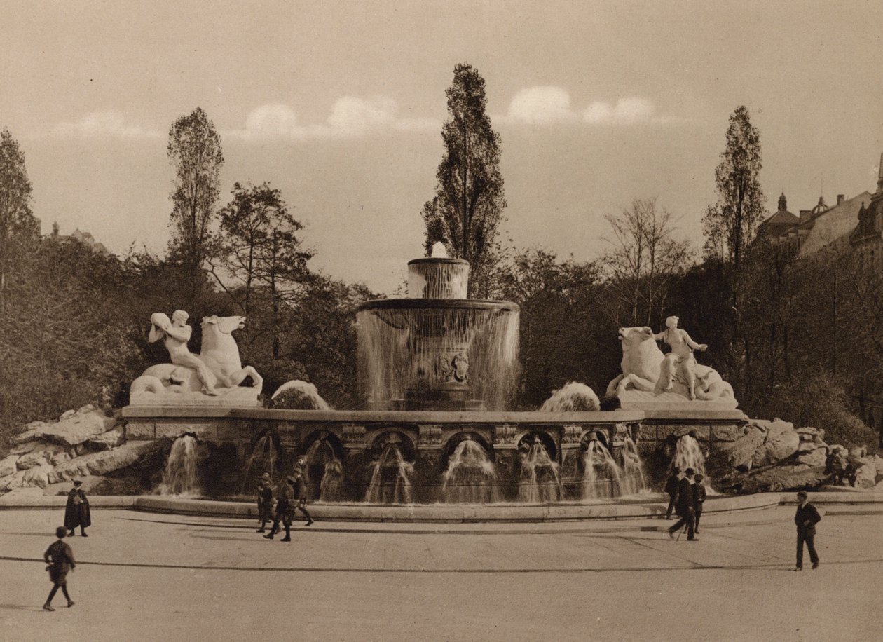 München: Wittelsbacher Brunnen von German Photographer