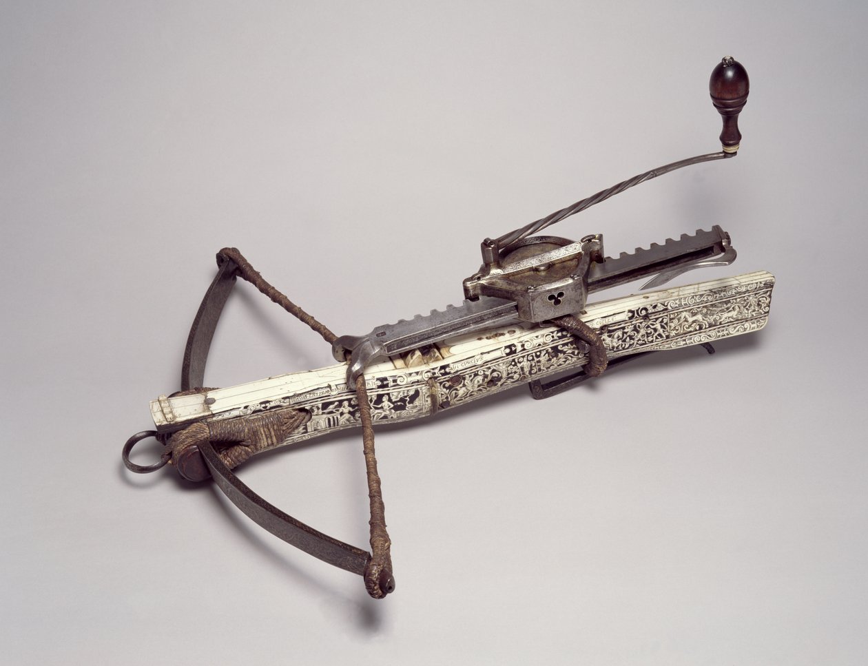 Sportarmbrust und Cranquin (Stahl & Holz mit Horn und Knochen eingelegt) von German School