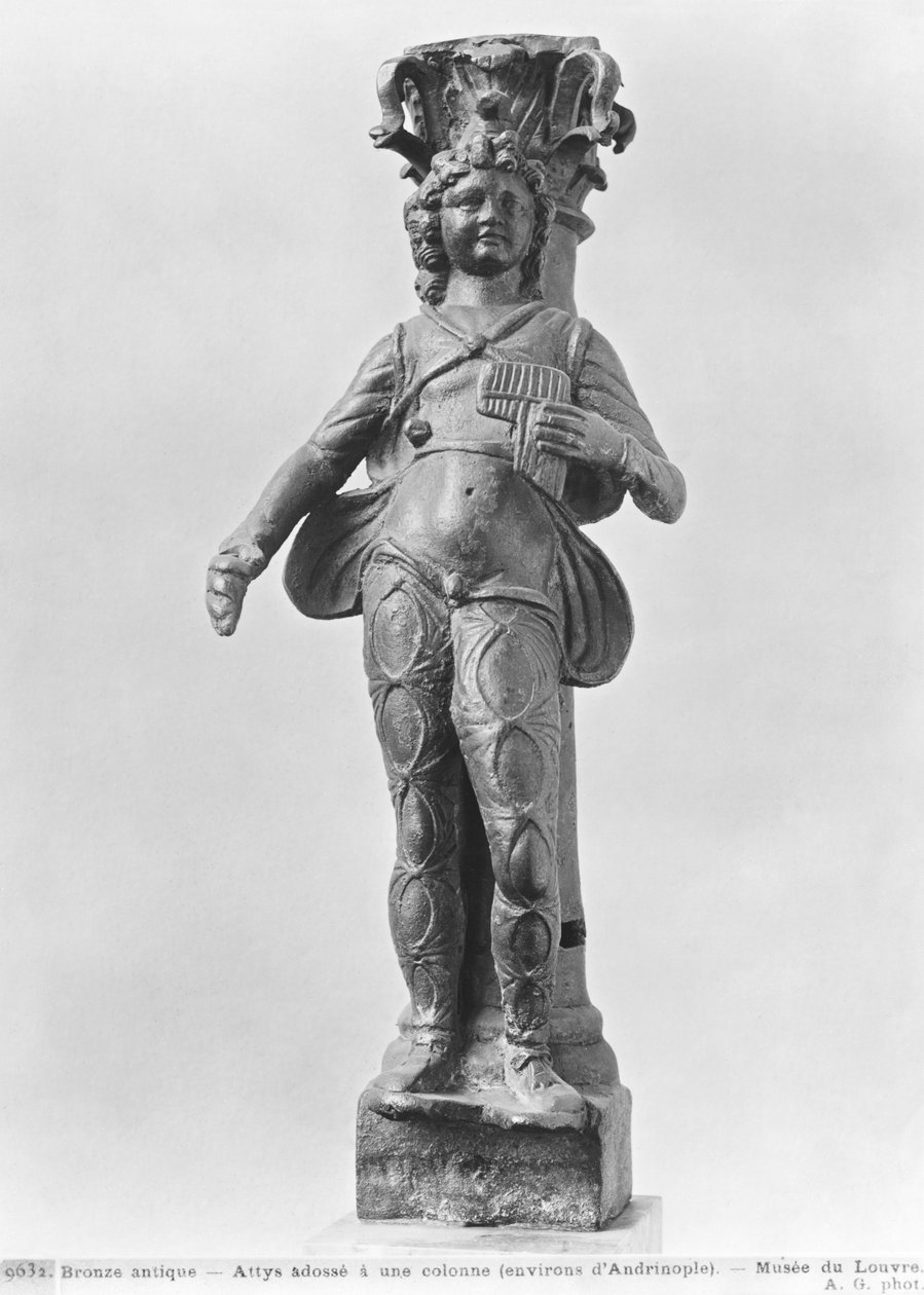 Attis lehnt sich an eine Säule, hellenistische Periode von Greek