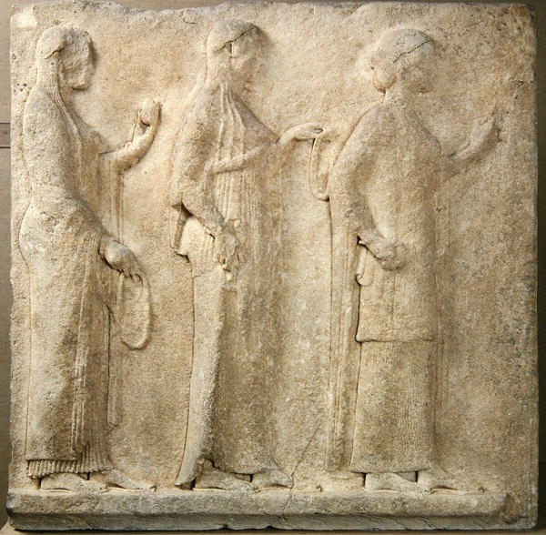Die drei Grazien, Relief aus dem Durchgang der Theores, von Thasos, ca. 470 v. Chr. (Marmor) von Greek
