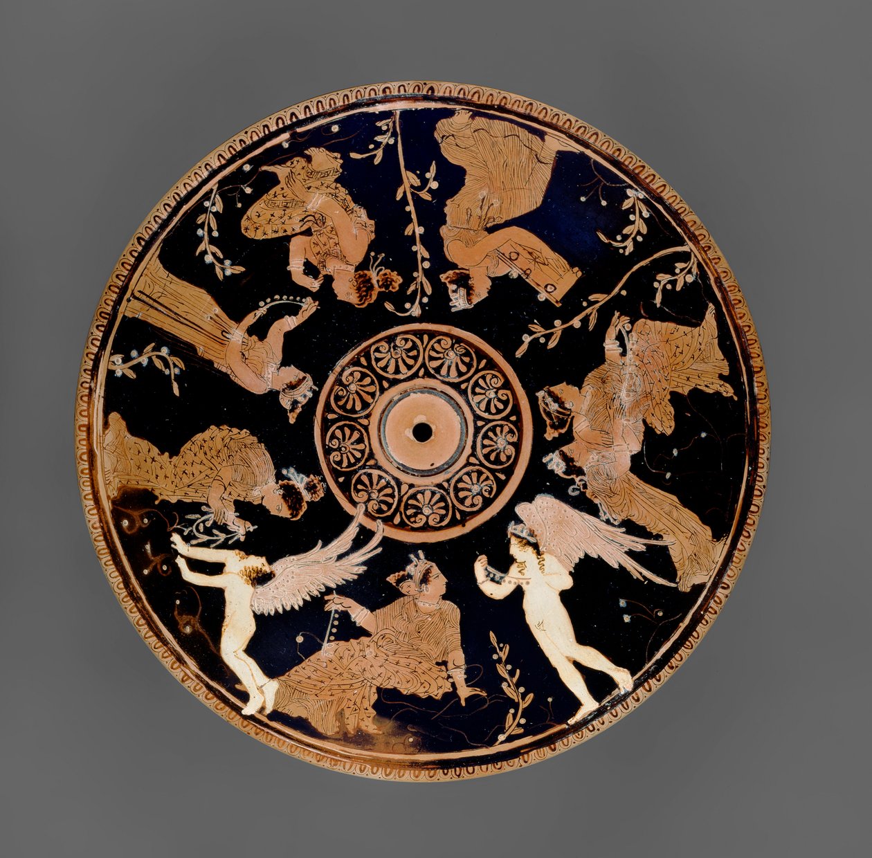 Attische rotfigurige Pyxis, Detail des Deckels, dekoriert mit Frauen, die Liebesgaben und Halsketten halten, nahe dem Medidias-Maler von Greek School