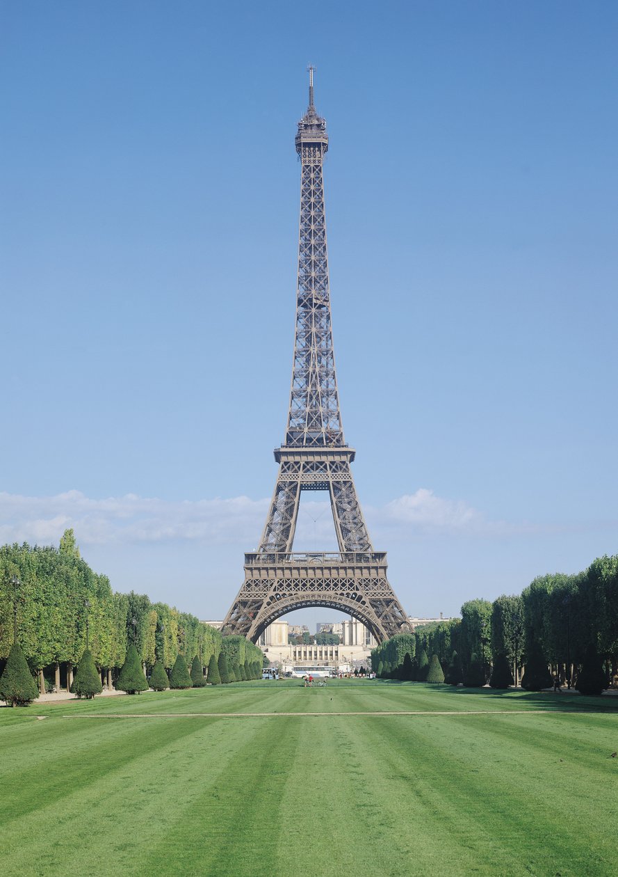 Der Eiffelturm, Blick auf den Palais de Chaillot, erbaut 1887-89 von Gustave Eiffel