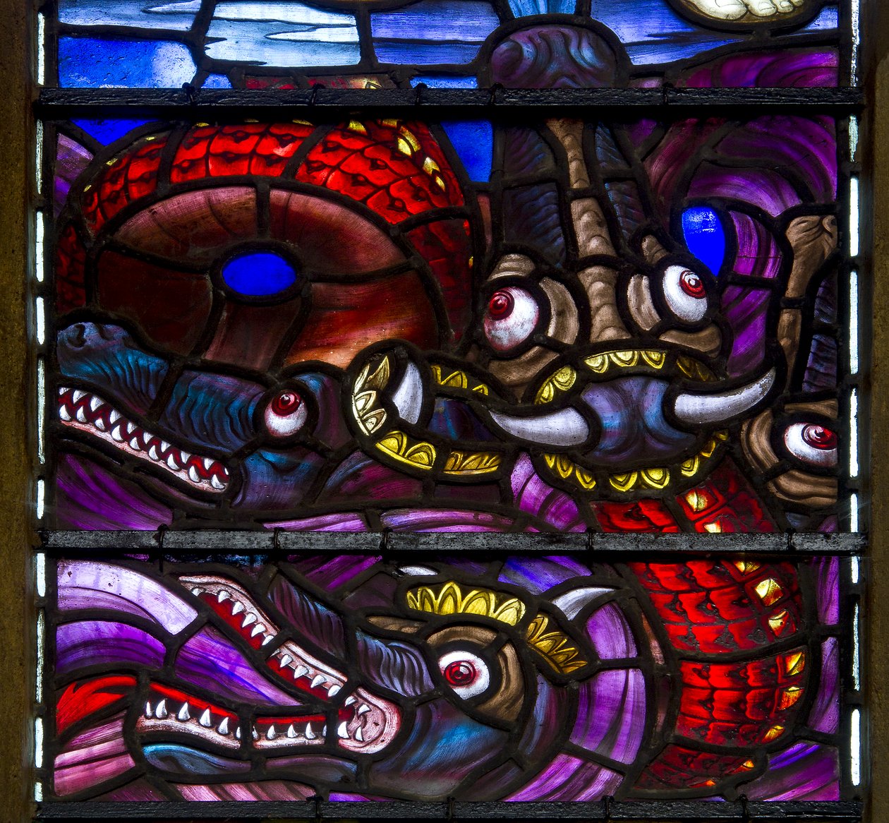 Yeovil, St. Johannes der Täufer, Die Drachen (Detail), 1917-18 von Henry Holiday