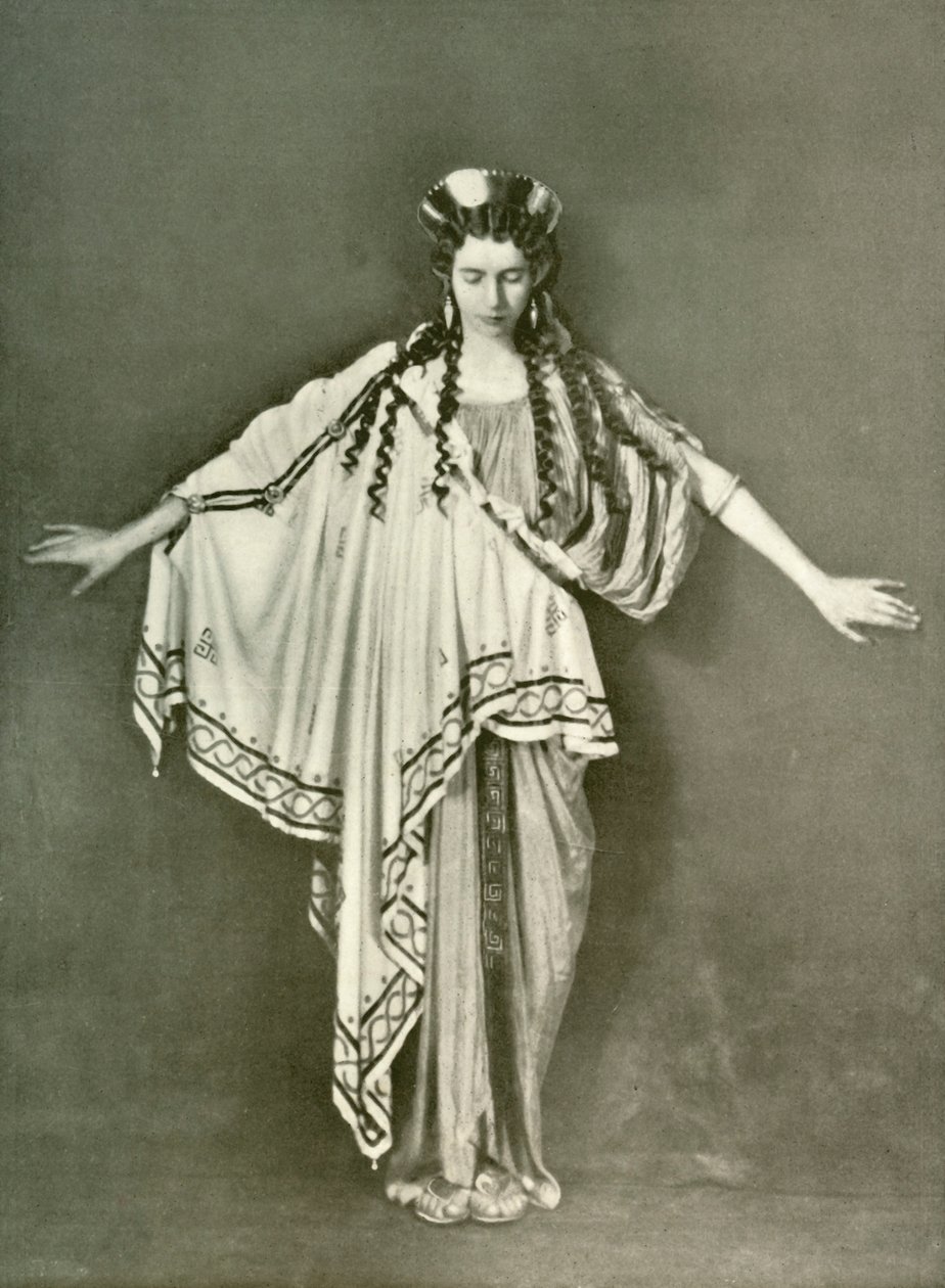 Eine athenische Frau der Mode 600-468 v. Chr., 1924 von Herbert Norris